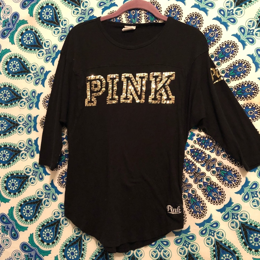 Vs pink shirt